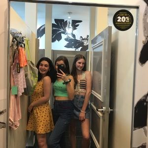 Meet your Posher, Bella